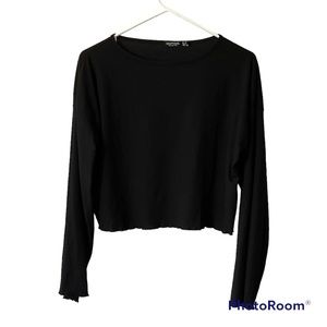 NWT Nasty Gal Black Bell Sleeve Crop Top  | Size 6